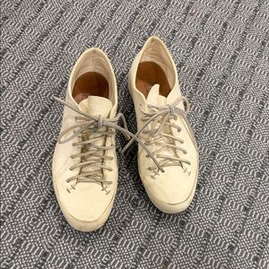 Men's Cream Casual Sneakers